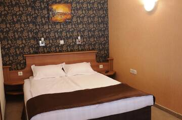 Фото номера Двухуровневый люкс Отель Hotel Elit г. Pernik 2