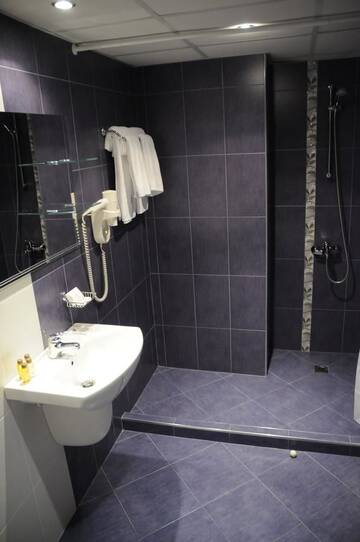 Фото номера Двухуровневый люкс Отель Hotel Elit г. Pernik 3