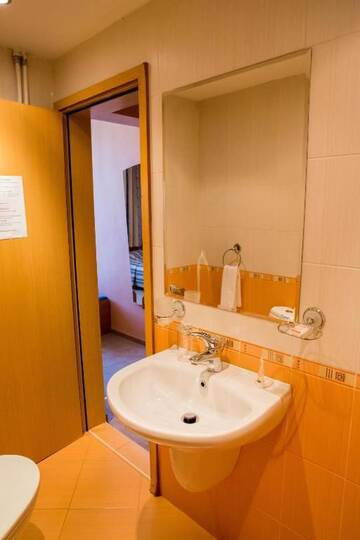 Фото номера Стандартный одноместный номер Отель Struma Hotel г. Pernik 14