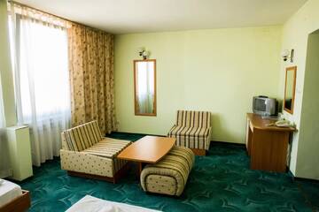 Фото номера Полулюкс Делюкс Отель Struma Hotel г. Pernik 8