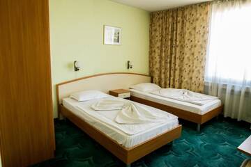 Фото номера Полулюкс Делюкс Отель Struma Hotel г. Pernik 13